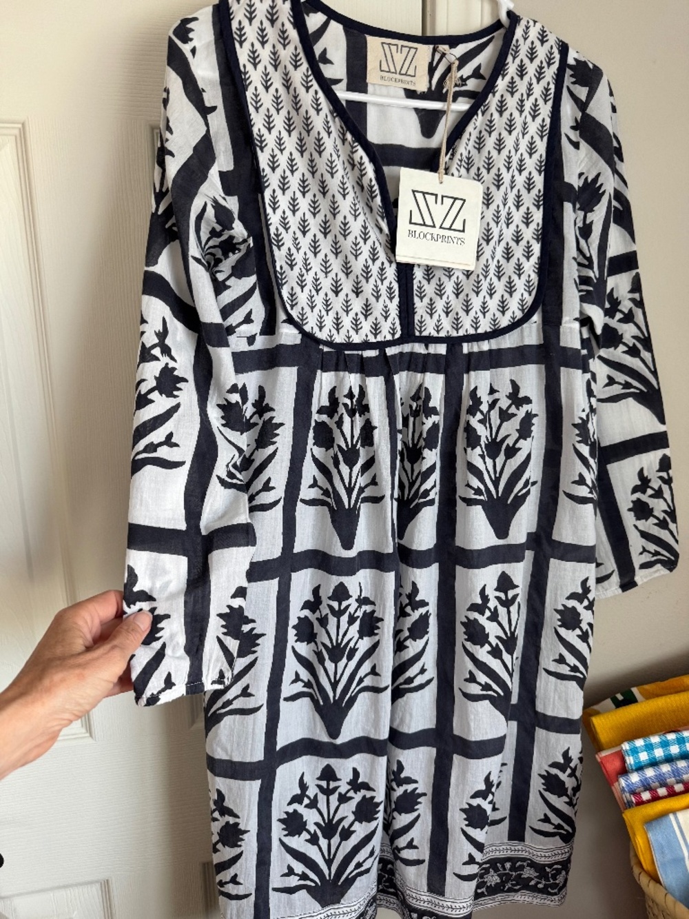 SZ BLOCKPRINTS, HAND BLOCKED/PRINTED, JAIPUR DRESS IN NAVY PALLADIO GRID - Picture 5 of 16